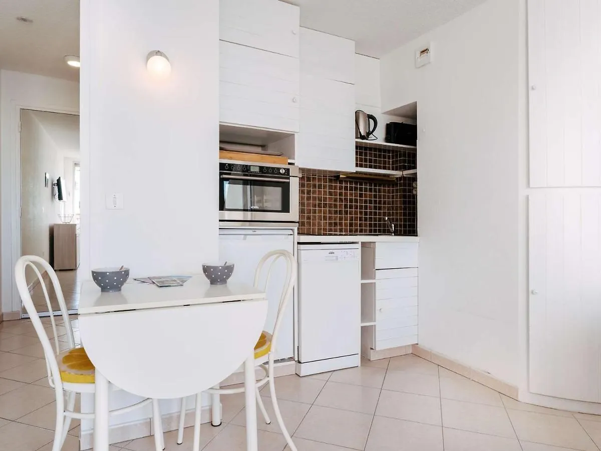 Studio A Carnac - 22M² - Face A La Plage - Balcon - Parking Prive - Fr-1-477-15 0*,  Frankrike